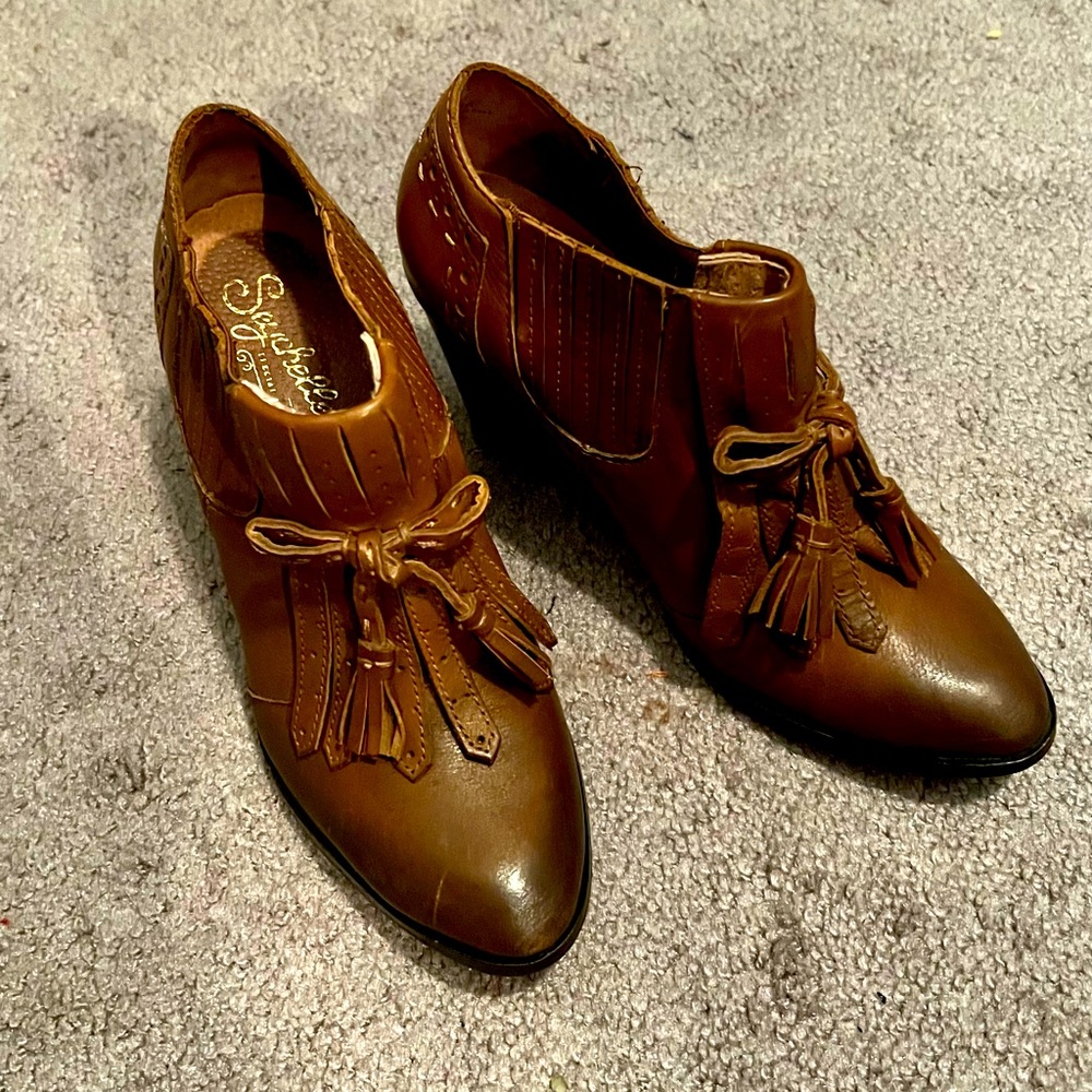 Seychelles Unique Brown Tassel Bootie Size 8